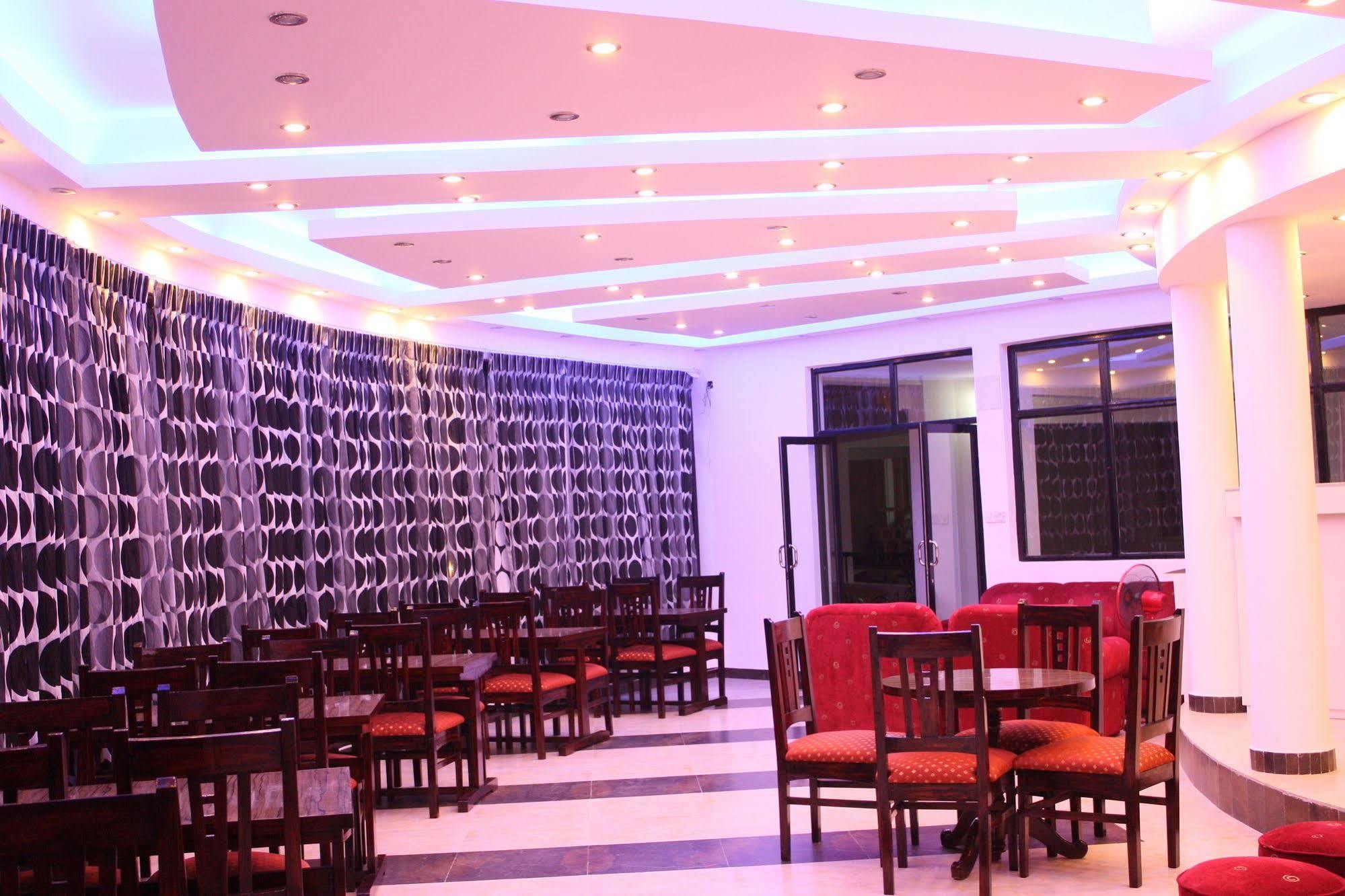 Hotel Mystic Buddha Катманду Экстерьер фото